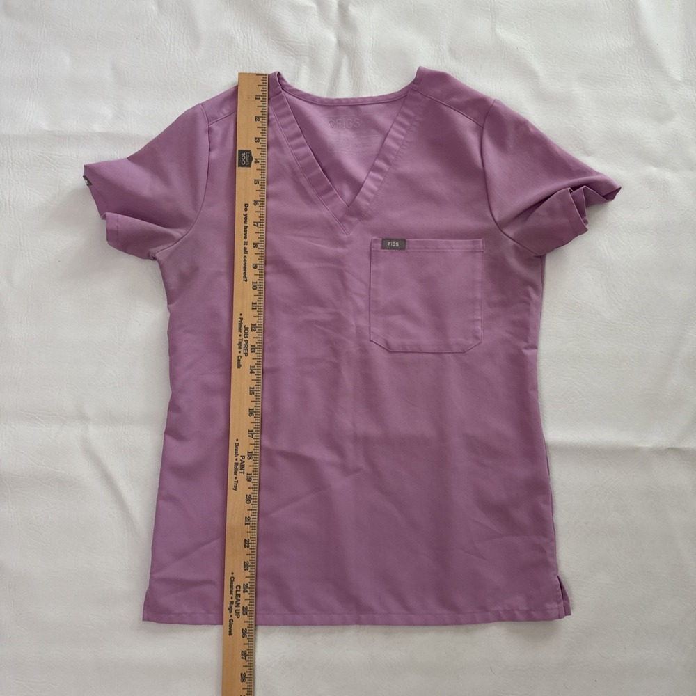 FIGS Technical Collection Scrub Top Shirt Women XS Extra Small Pink/Purple - Picture 7 of 7